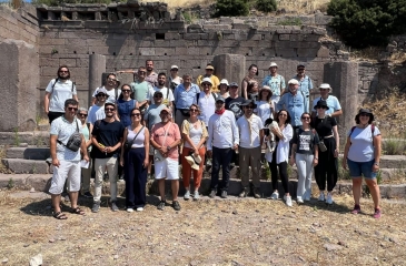 ÇARO ve Çanakkale İl Kültür ve Turizm Müdürlüğü Assos Antik Kenti ve Behramkale Eğitim Gezisi düzenledi